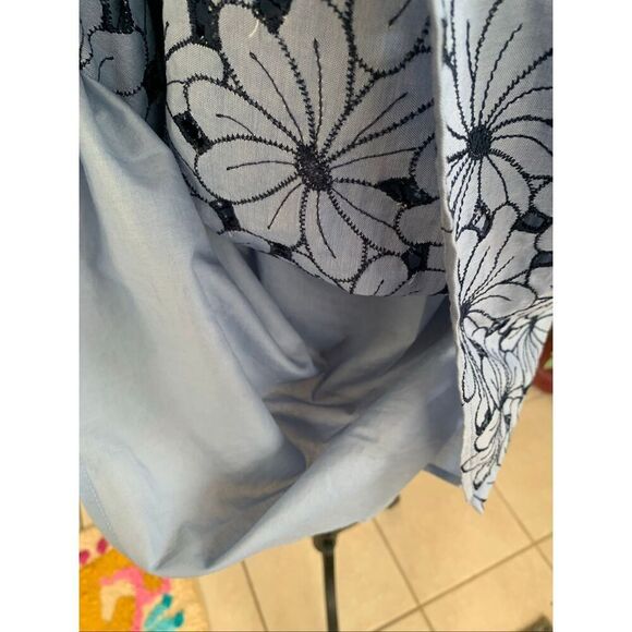 NWT Talbots FLORAL EYELET TOP - CHAMBRAY - Picture 7 of 11